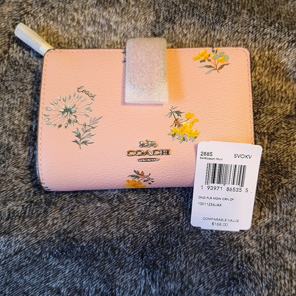 Coach wallet NWT